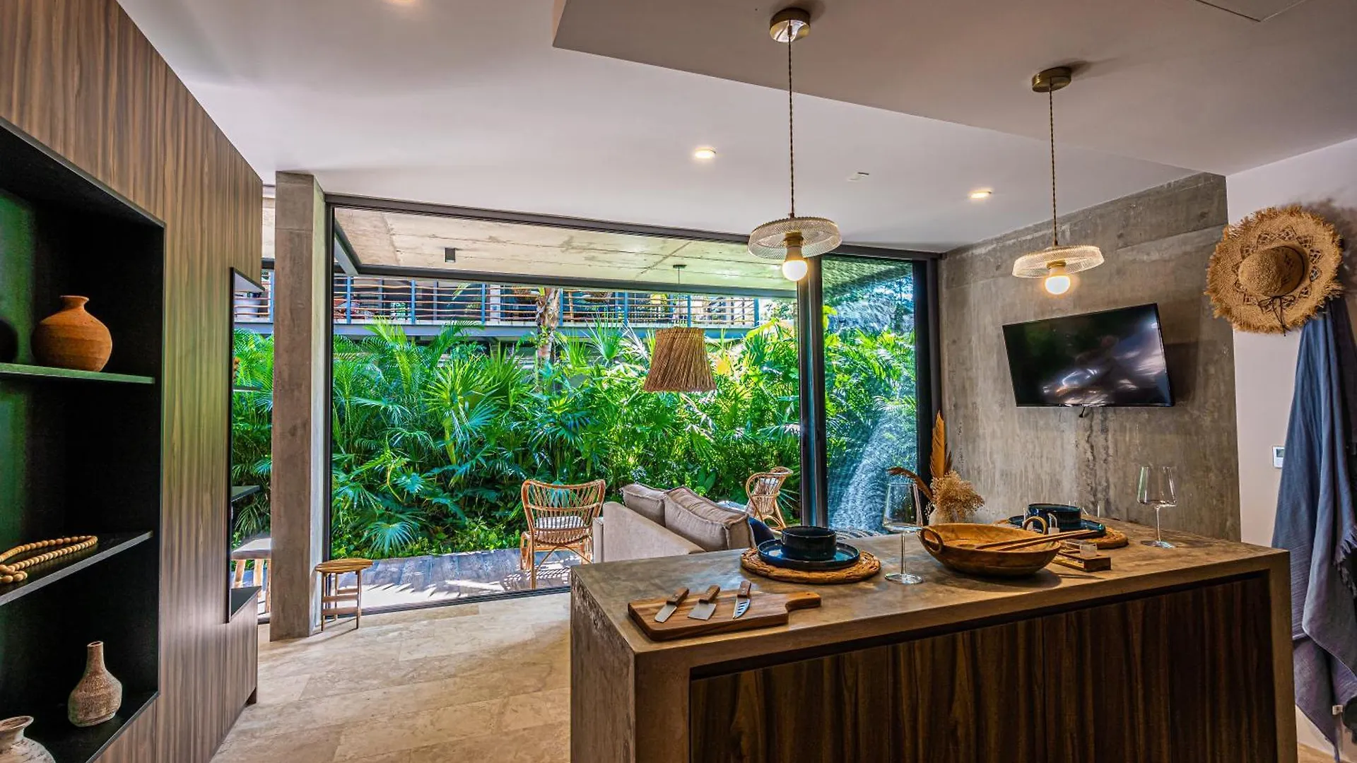 Serene Tulum Hideaway With Cenotes